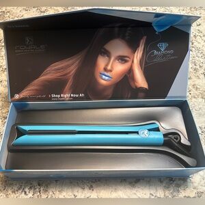 Royale diamond collection flat iron nwt